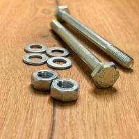 Schraubenset für H-Anker